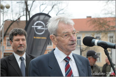 az első magyar opel astra